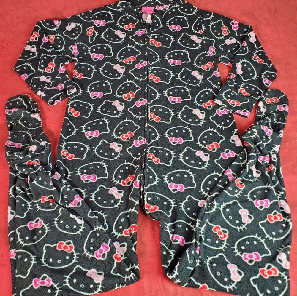 Gifted Hello Kitty adult Sanrio footed pajamas Vintage 2010